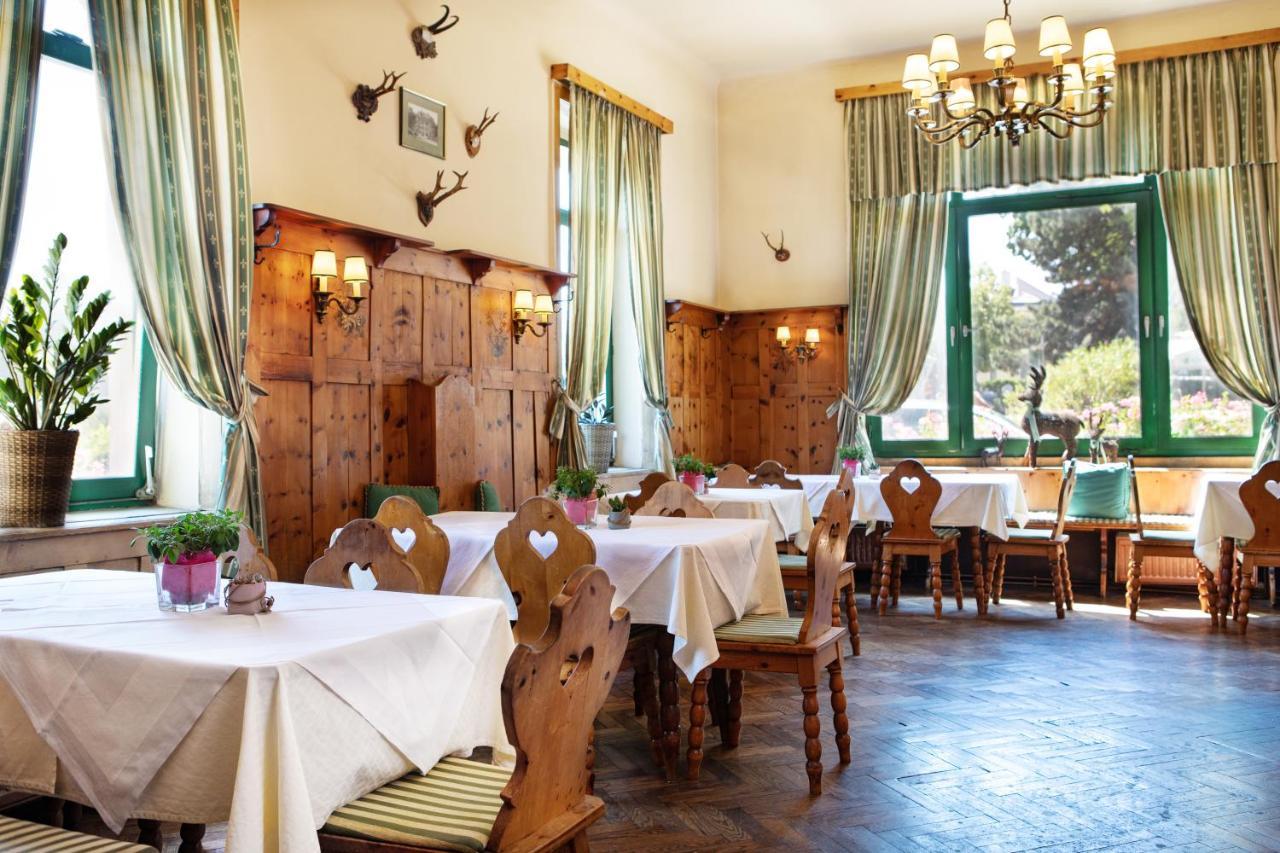 Hotel Bergwirt Schoenbrunn Виена Екстериор снимка